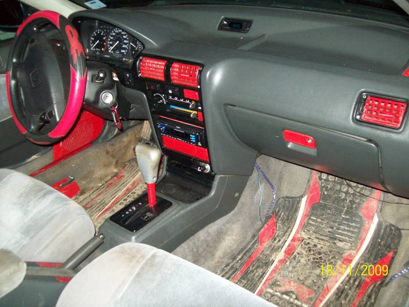 stupid-93-accord-painted-inside.jpg